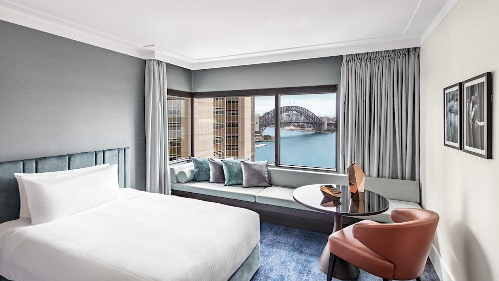 InterContinental Sydney, an IHG Hotel Room Type - 1 King Harbour Bridge View InterContinental Sydney, an IHG Hotel Room Type - 1 King Harbour Bridge View