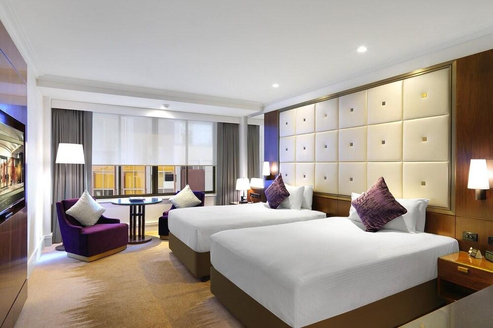 Amora Hotel Jamison Sydney Room Type - Deluxe Double Double Room