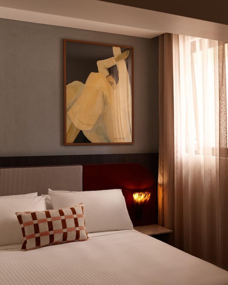 Hotel Morris Sydney - Handwritten Collection - Tap to explore photos