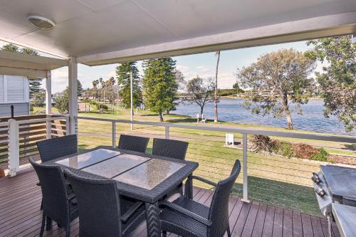 Big4 Sydney Lakeside Holiday Park - Tap to explore photos