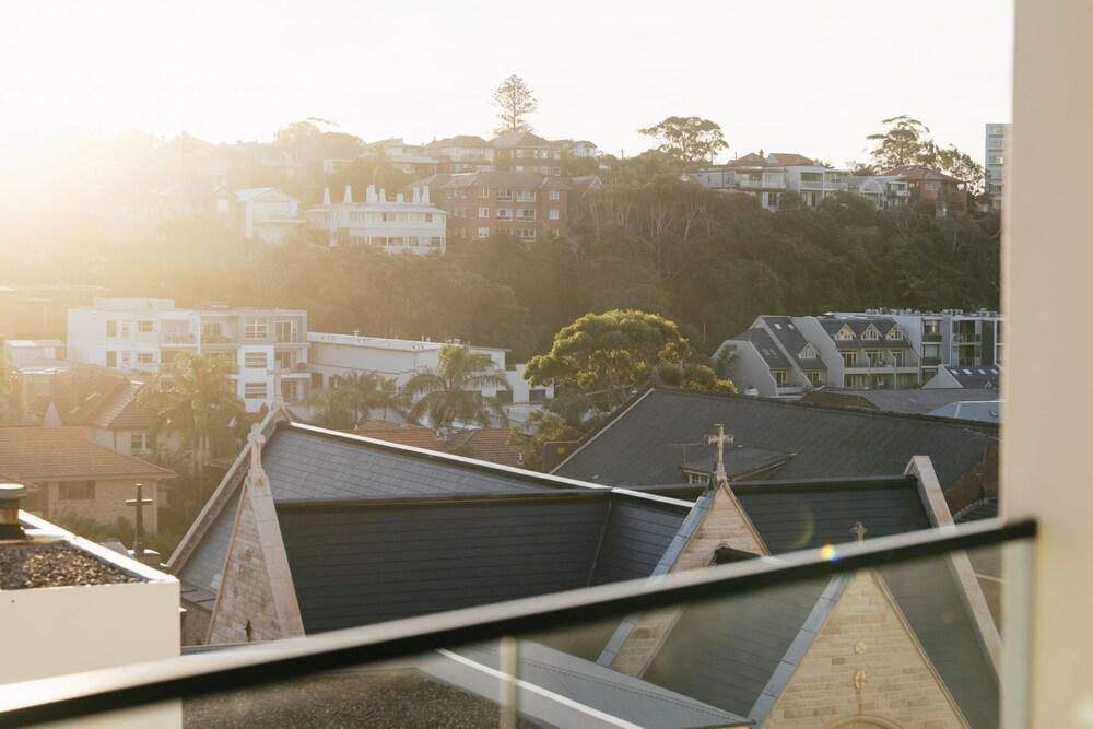 Elysium Manly Room Type - Sunset View King