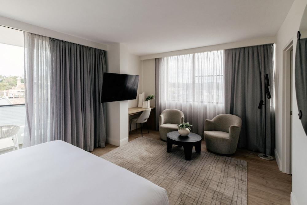 Elysium Manly Room Type - Sunset Junior Suite