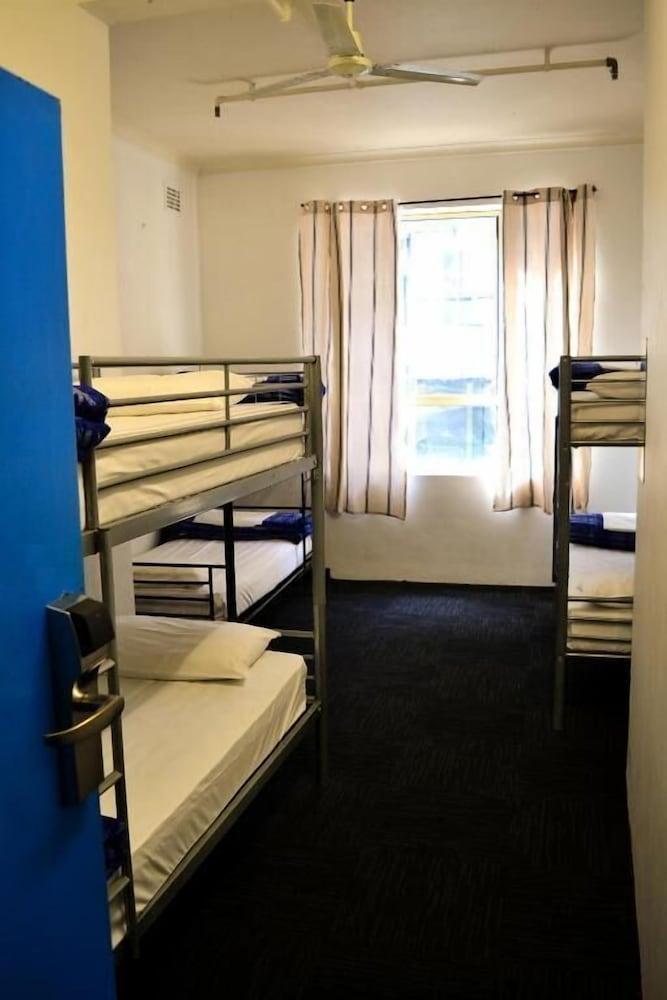 Maze Backpackers Room Type - Bed in 6-Bed Mixed Dormitory Room with Shared Bathroom Maze Backpackers Room Type - Bed in 6-Bed Mixed Dormitory Room with Shared Bathroom