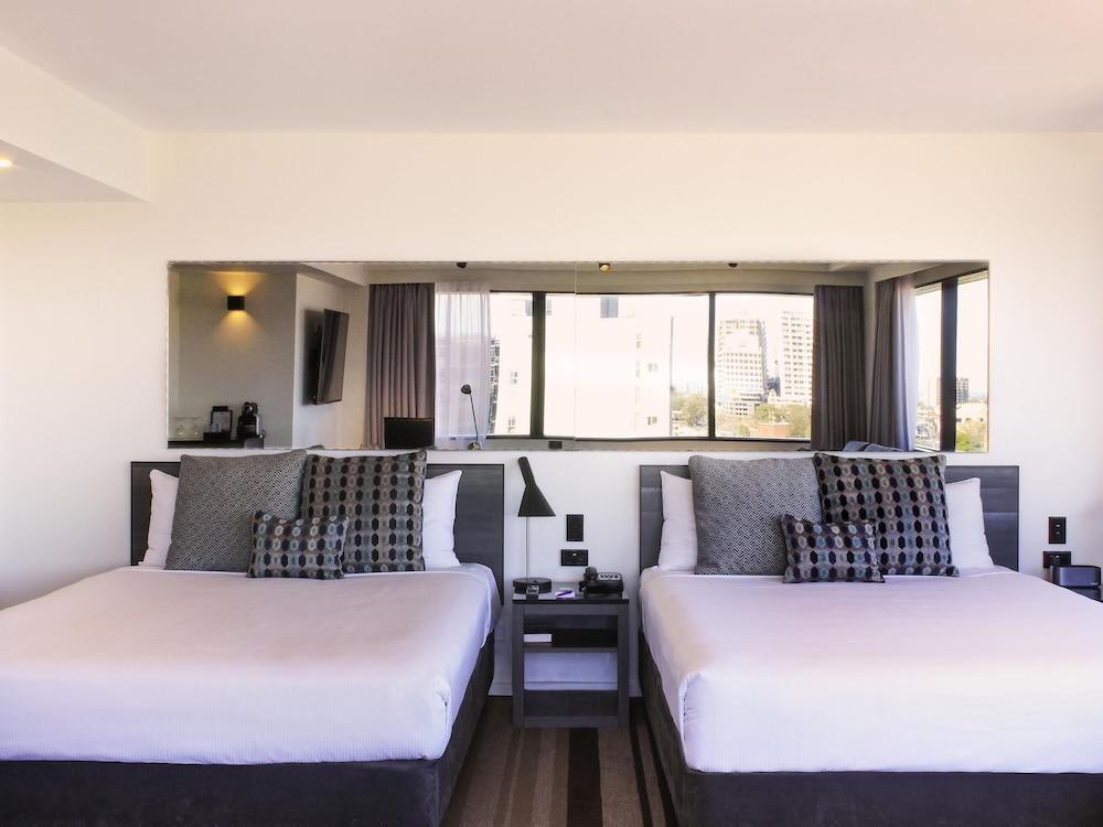 Mercure Sydney Room Type - Deluxe Room 2 Queen Beds