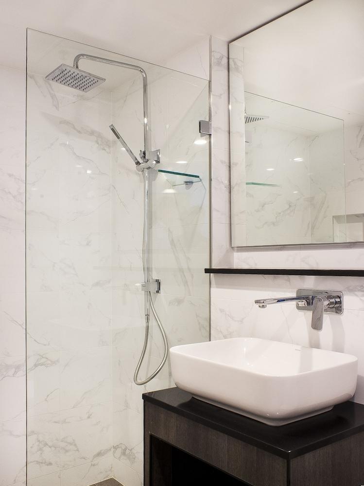 Mercure Sydney Room Type - Privilege Room