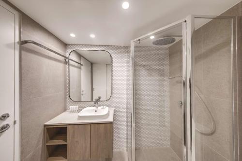 Adina Apartment Hotel Coogee Sydney Room Type - King Studio