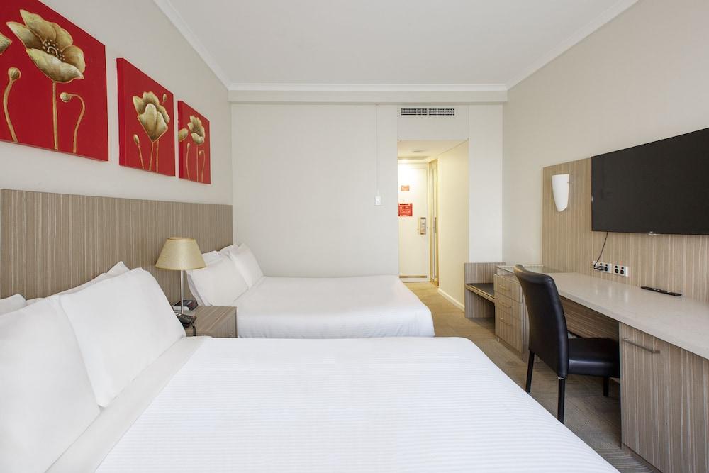 Metro Hotel Marlow Sydney Central - Tap to explore photos