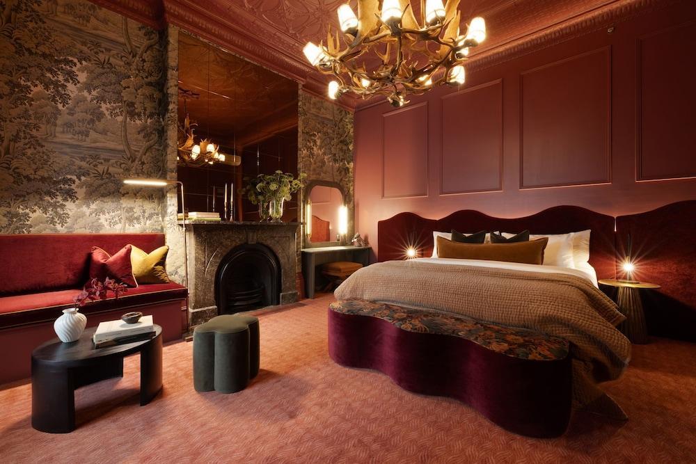 Medusa Boutique Hotel Room Type - Velvet Suite