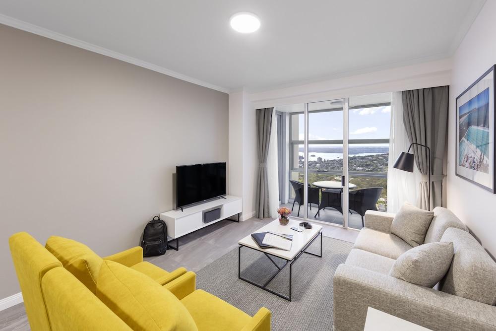 Meriton Suites Bondi Junction Room Type - 2 Bedroom Harbour Suite
