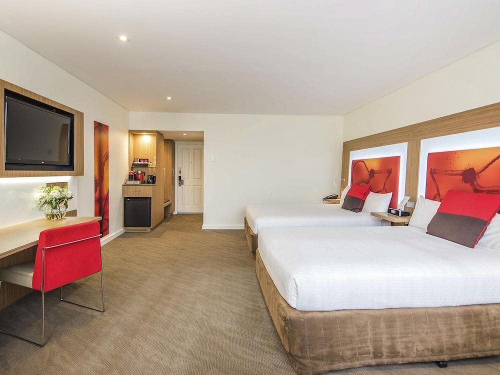 Novotel Sydney West HQ Hotel - Tap to explore photos