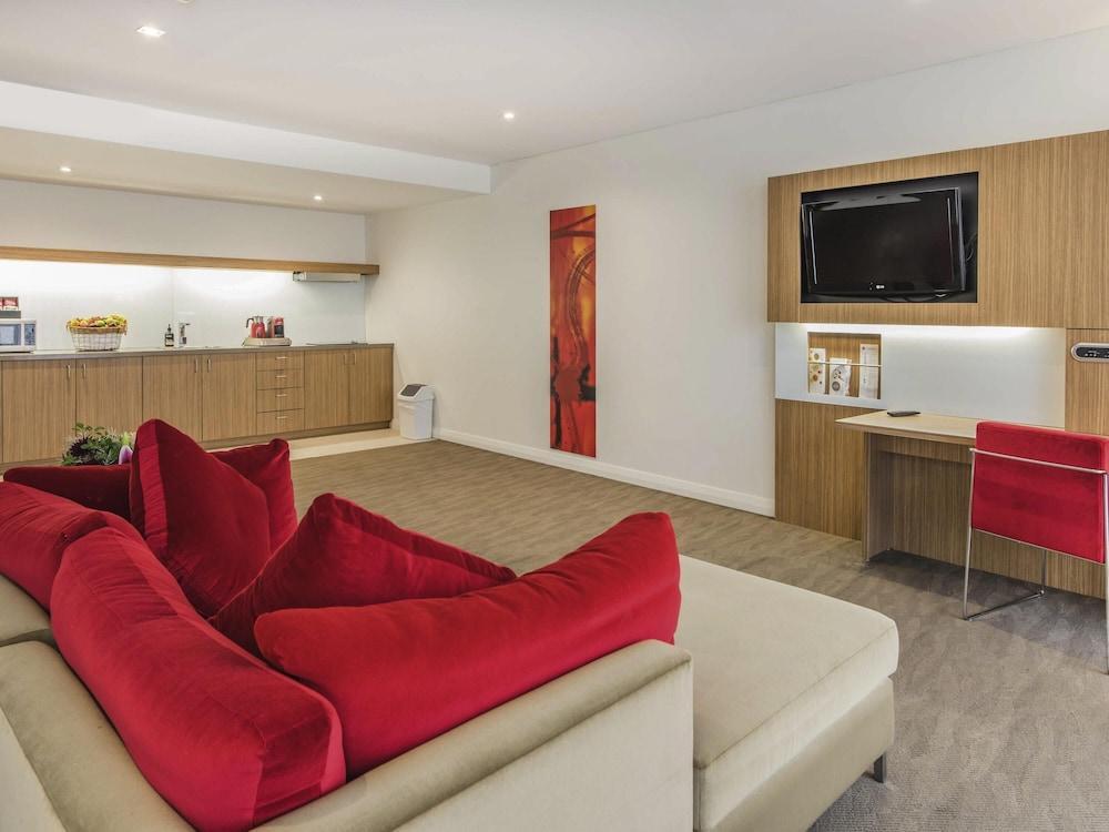 Novotel Sydney West HQ Hotel Room Type - Apartment, 1 Bedroom