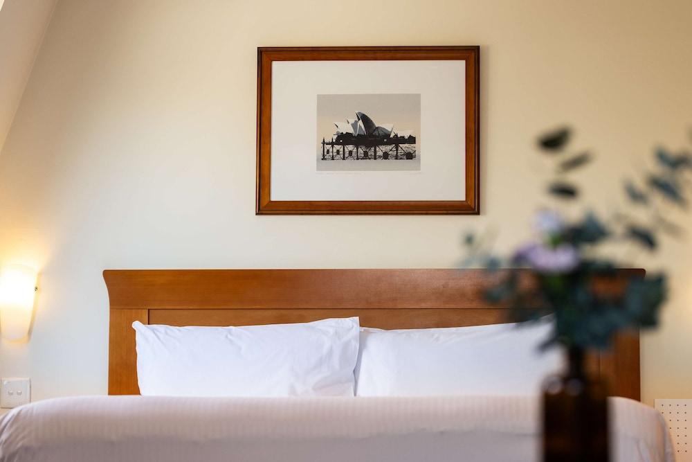 Sydney Harbour Hotel Room Type - Queen