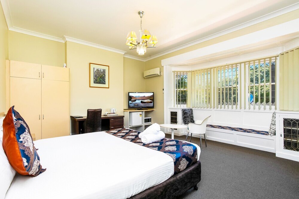 Northshore Hotel Room Type - Deluxe Room, 1 King Bed