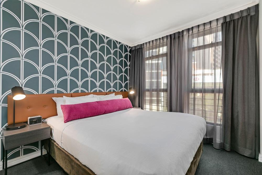 Mantra Sydney Central Room Type - Suite, 1 Bedroom