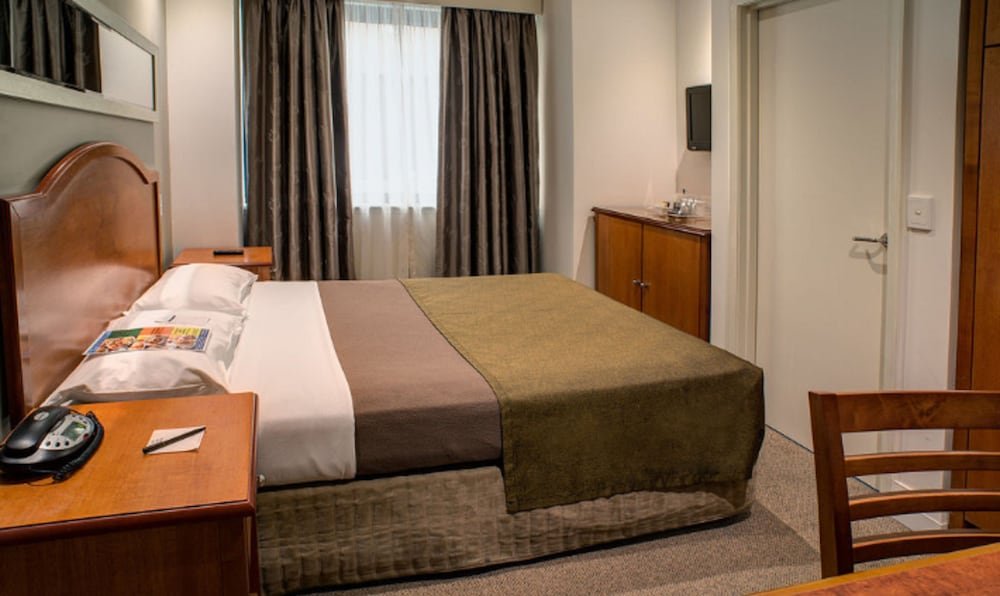 Great Southern Hotel Sydney - Tap to explore photos