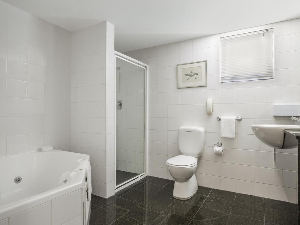Mantra Parramatta Room Type - Comfort Suite, 2 Double Beds