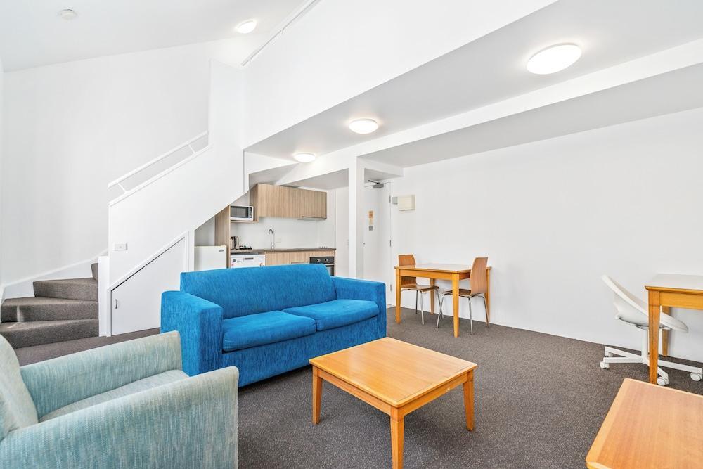 APX Parramatta Room Type - Executive 1 Bedroom Apartment - Limited Housekeeping APX Parramatta Room Type - Executive 1 Bedroom Apartment - Limited Housekeeping