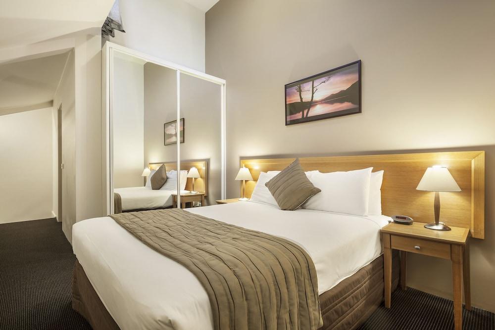 APX Parramatta Room Type - Standard Two Bedroom Apartment - Limited Housekeeping APX Parramatta Room Type - Standard Two Bedroom Apartment - Limited Housekeeping