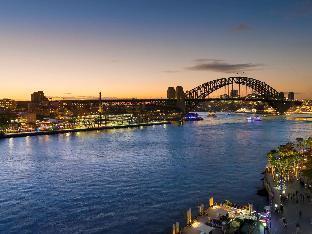 Pullman Quay Grand Sydney Harbour - Tap to explore photos