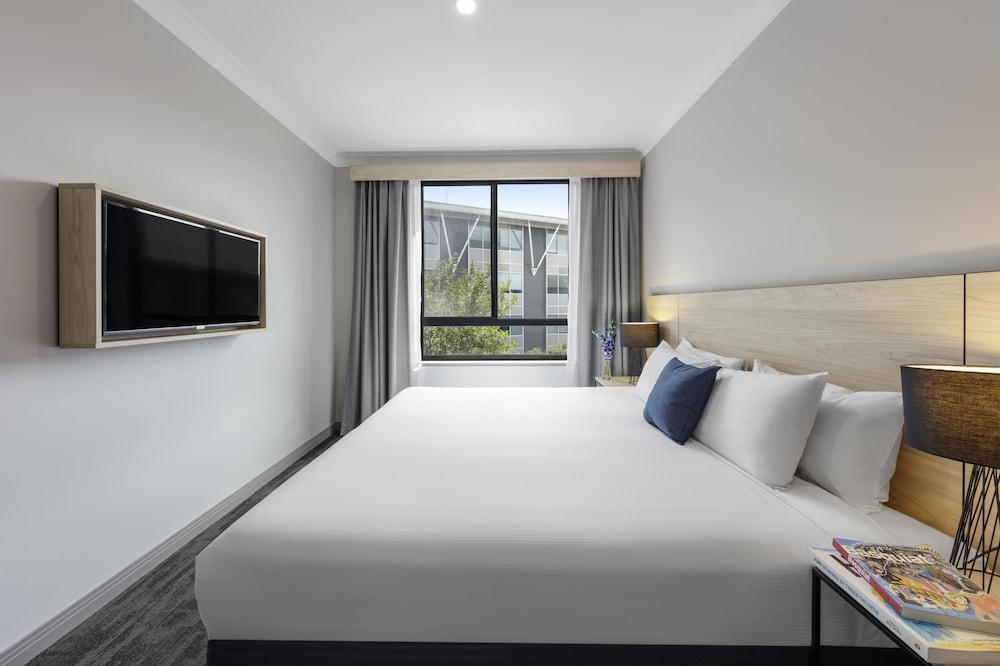 Oaks Sydney North Ryde Suites Room Type - Executive Apartment, 1 Bedroom