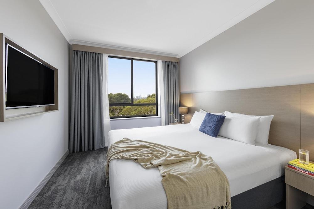 Oaks Sydney North Ryde Suites Room Type - Deluxe Apartment, 1 Bedroom