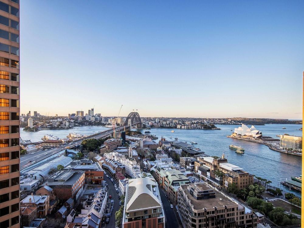 Quay West Suites Sydney