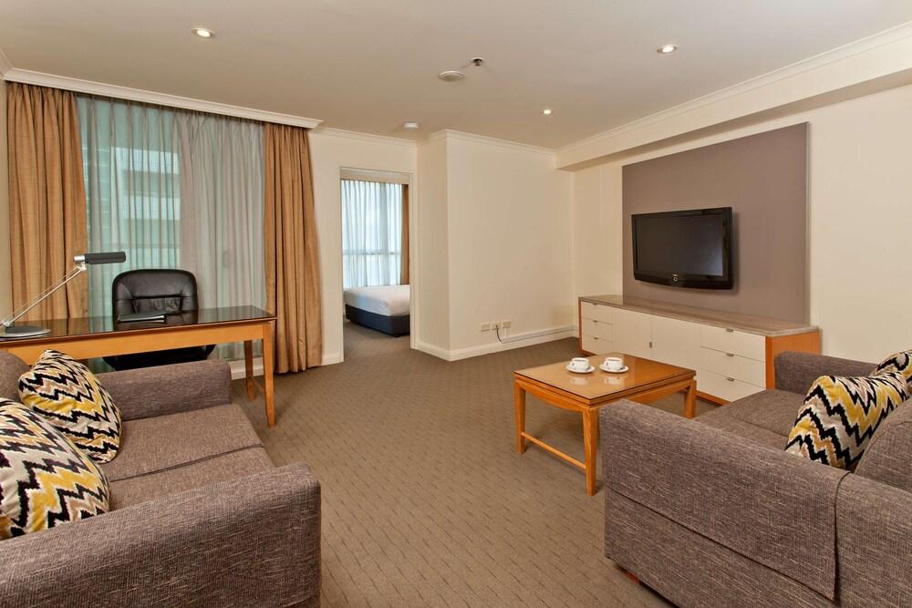 Rydges Darling Square Apartment Hotel - Tap to explore photos
