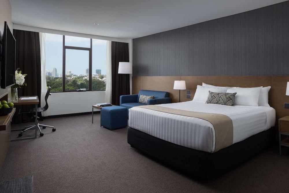 Rydges Camperdown Room Type - Superior Queen Room