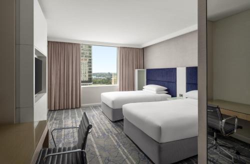 Sydney Harbour Marriott Hotel at Circular Quay - Tap to explore photos