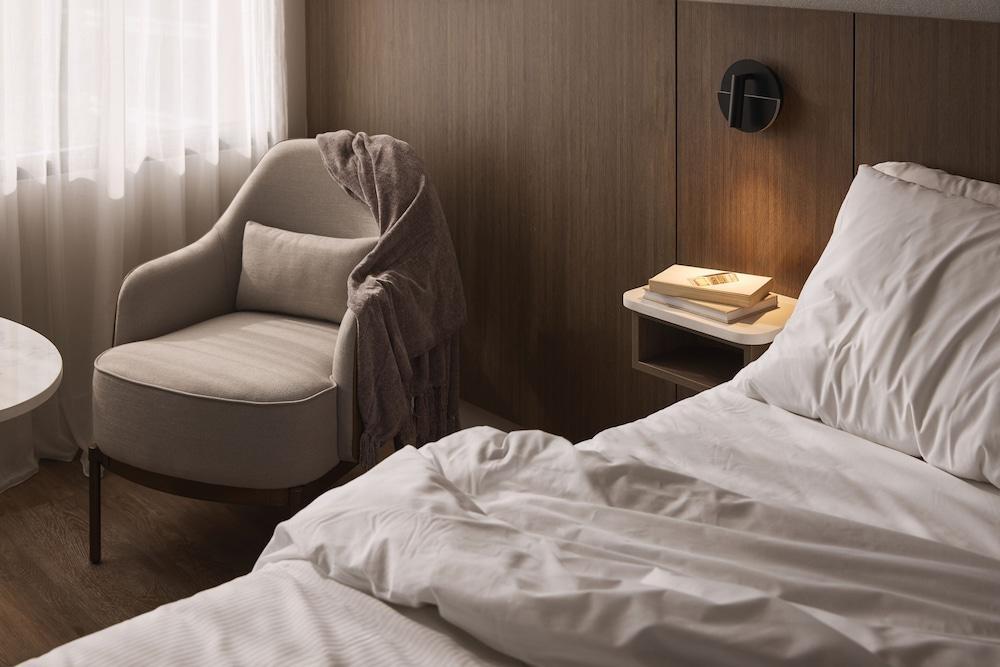 Rydges North Sydney Room Type - Executive Room King
