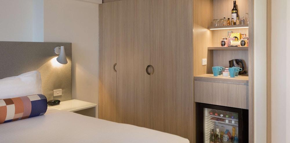 Rydges Parramatta Room Type - Superior King Room