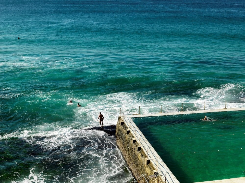 QT Bondi - Tap to explore photos