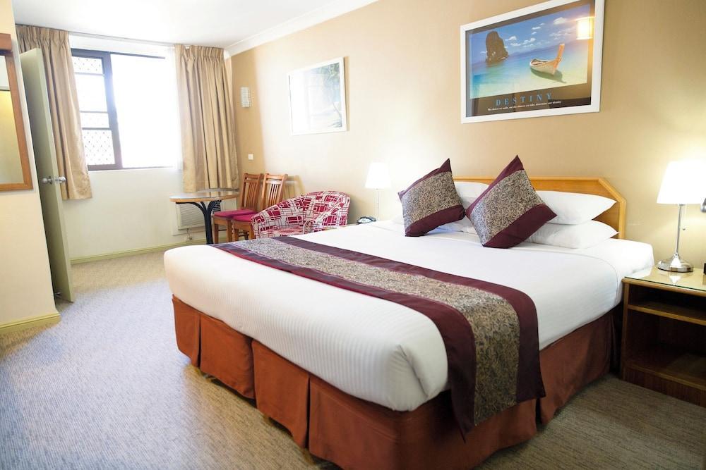 Ryde Inn Room Type - Queen Room