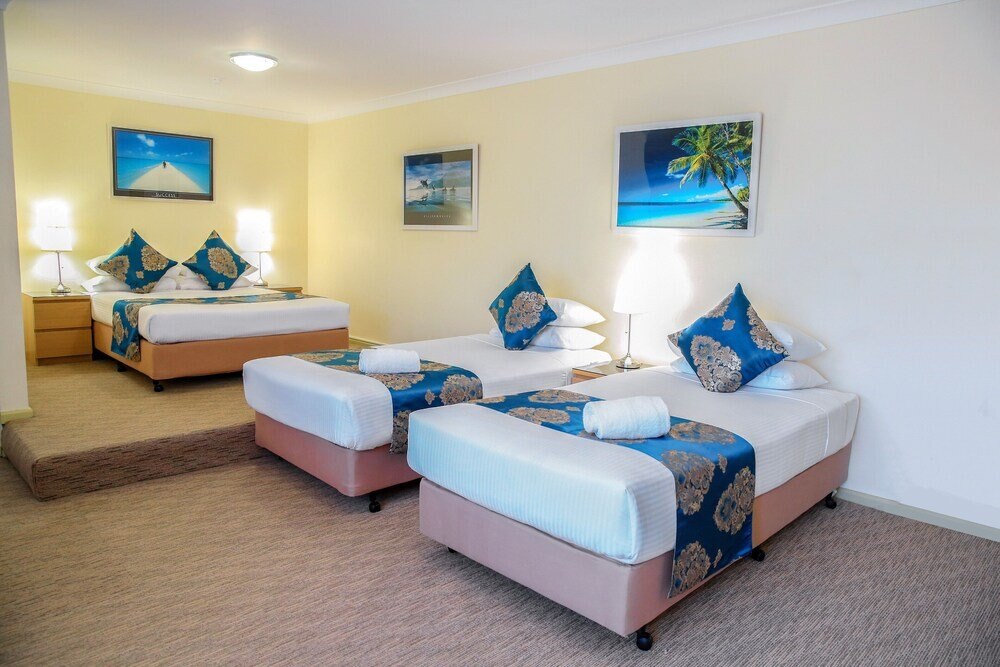 Ryde Inn Room Type - Family Room