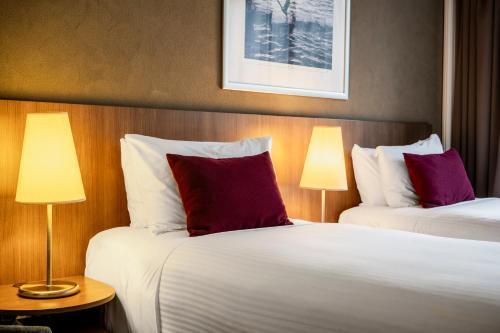 Hotel Urban St Leonards - Tap to explore photos
