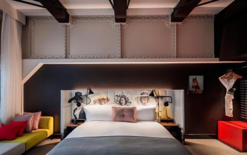 Ovolo Sydney Woolloomooloo, a Wyndham Hotel - Tap to explore photos