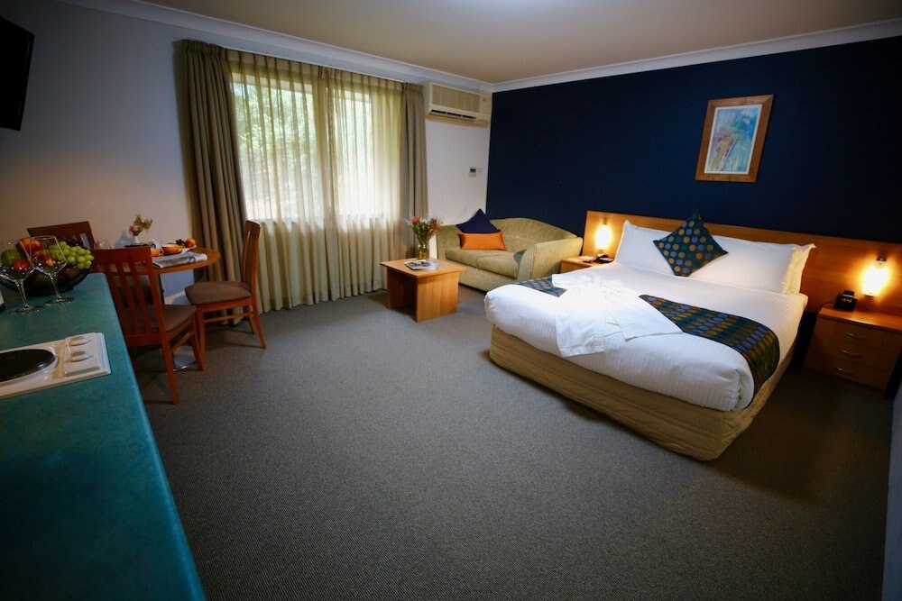 175 Hotel Westmead Room Type - Deluxe Room