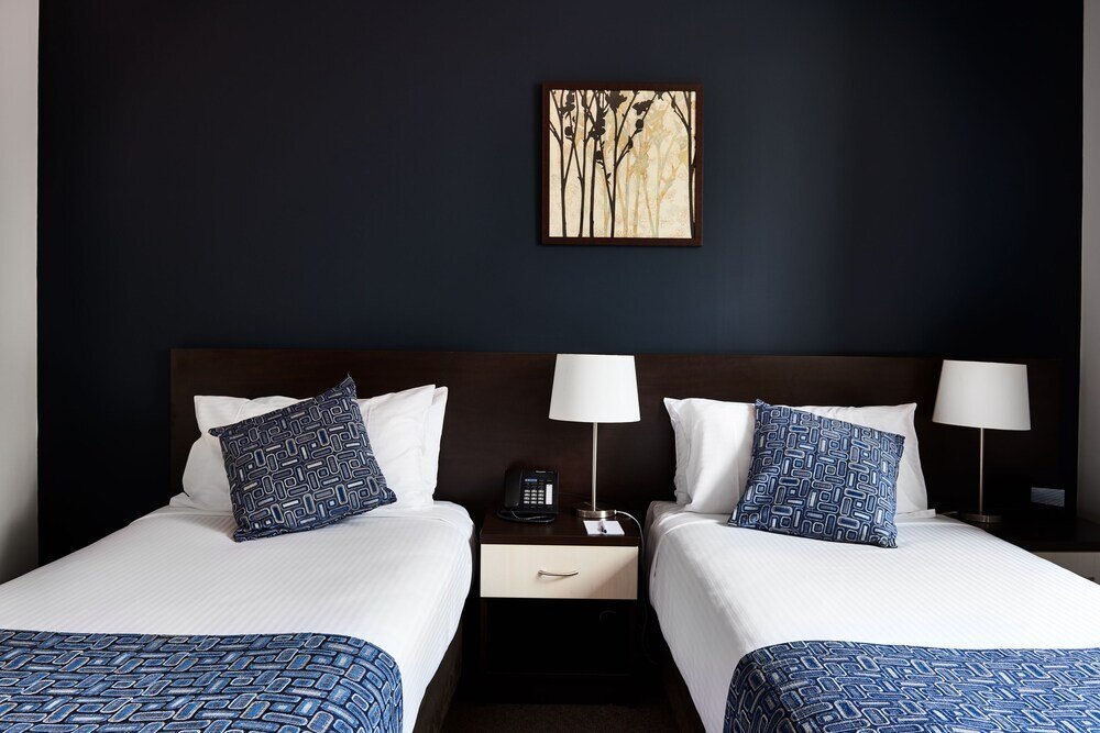175 Hotel Westmead - Tap to explore photos