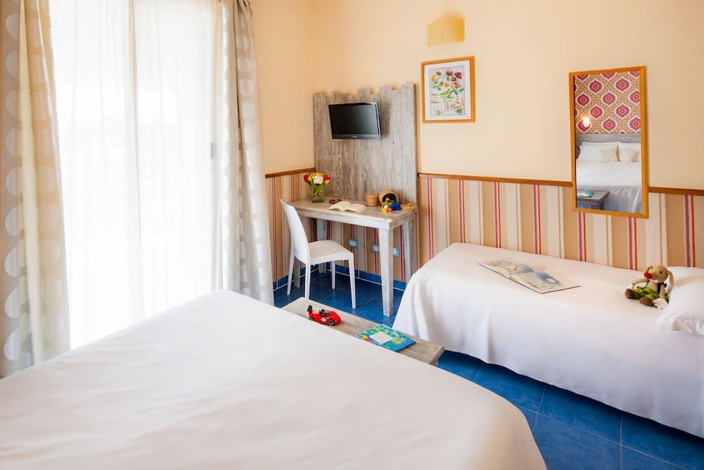 Ostia Antica Park Hotel Room Type - Triple Room Ostia Antica Park Hotel Room Type - Triple Room