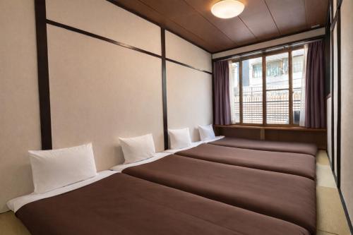 Sakura Hotel Hatagaya Room Type - Japanese Apartment Room with Kitchen (4 Futons)
