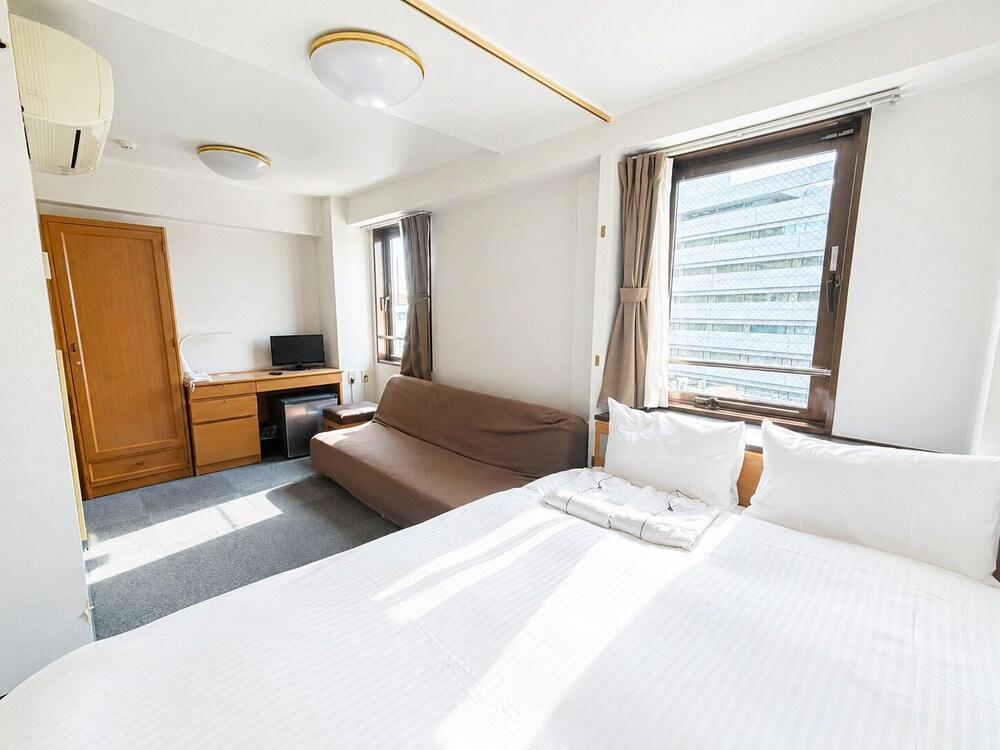 Sakura Hotel Hatagaya Room Type - Deluxe Double Room, Non Smoking