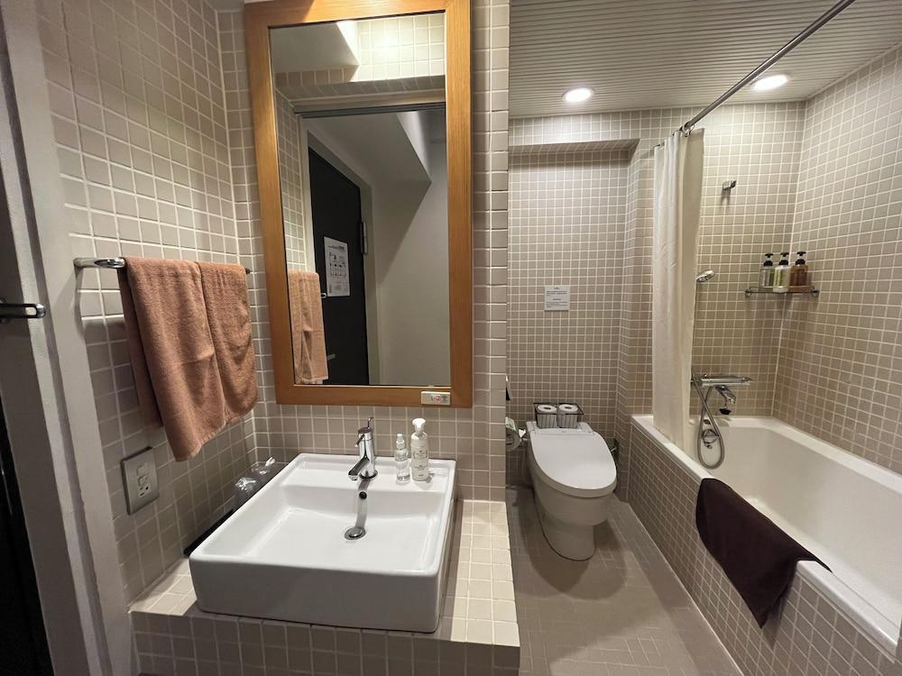 Sutton Place Hotel Ueno Room Type - Standard Double Room
