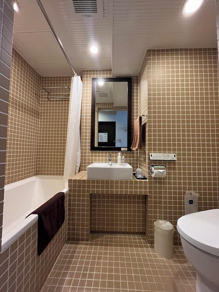 Sutton Place Hotel Ueno - Tap to explore photos