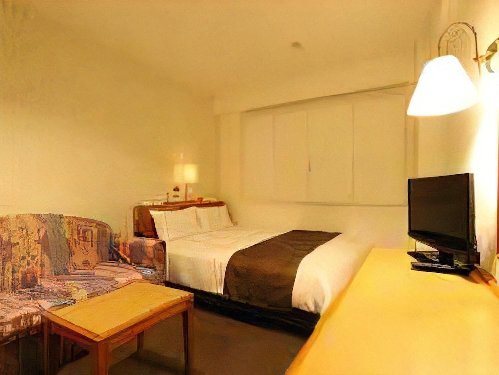 Smile Hotel Tokyo Ayase Ekimae Room Type - Double Room, Smoking