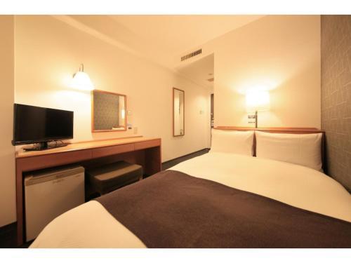 Smile Hotel Tokyo Ayase Ekimae - Tap to explore photos