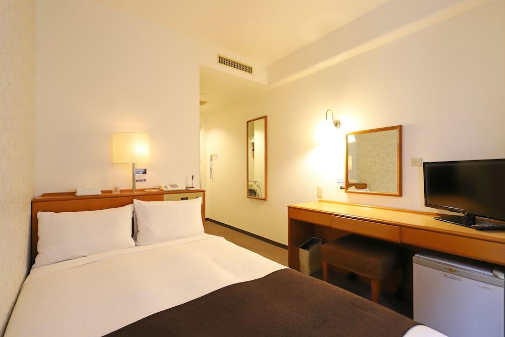 Smile Hotel Tokyo Ayase Ekimae Room Type - Semi Double Room, Smoking