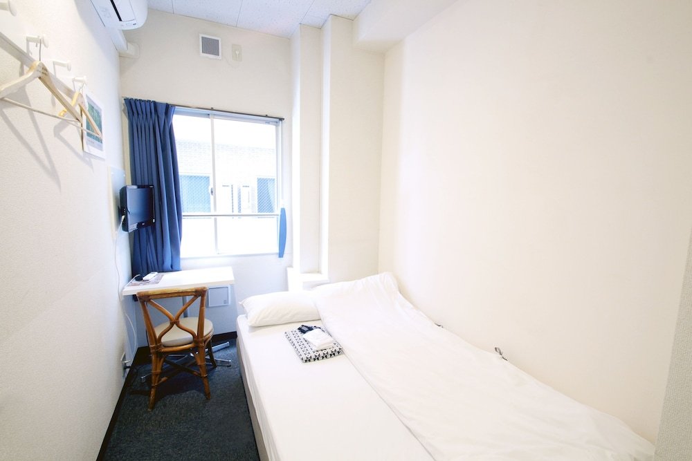 Sakura Hotel Jimbocho - Hostel Room Type - Double Room (1 Semi-double Bed)