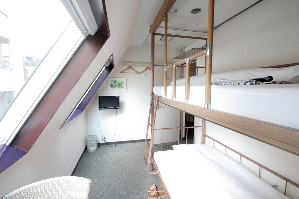 Sakura Hotel Jimbocho - Hostel Room Type - Twin Room