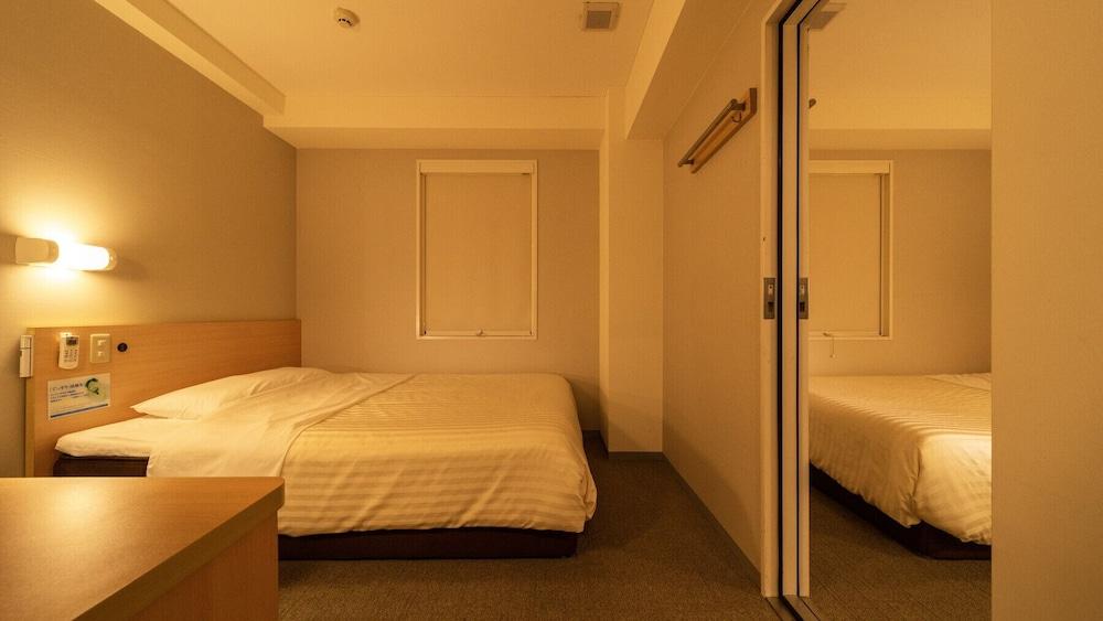 Super Hotel Ueno - Okachimachi Room Type - Connecting Room, Non Smoking Super Hotel Ueno - Okachimachi Room Type - Connecting Room, Non Smoking
