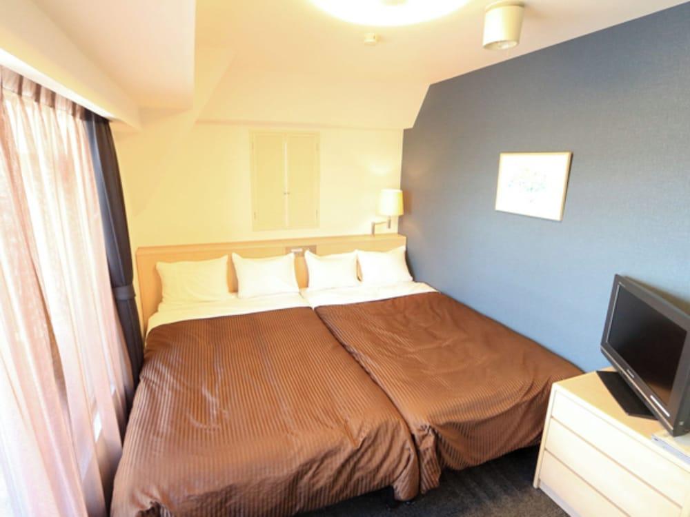 Hotel Livemax BUDGET Shimbashi Room Type - Twin Room, Smoking